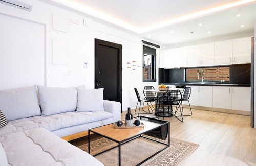 Analipsi Villa | Sardines Luxury Villa 2 with Private Pool Parking and Garden