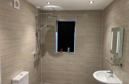 Chorlton-cum-Hardy Apartment | sark house Apartment Chorlton manchester