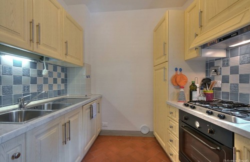 Sarna Apartment | Sarna Castle, Portico