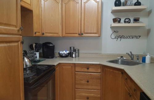 Sarnia House | Sarnia's Hidden Gem - 3 BR/2 BA by College/Hwy/Arena