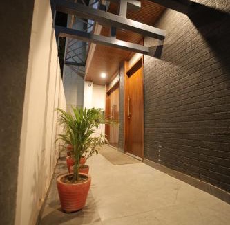 Agra Hotel | Saroj Villa