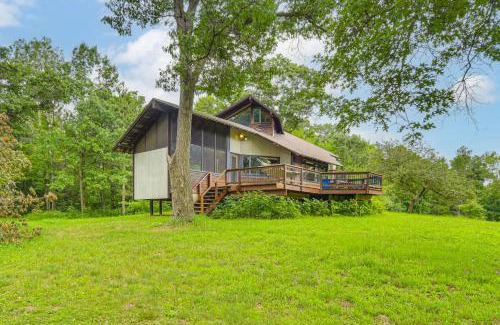 Sand Creek House | Sauna and Porch Writers Croft of Otter Creek Gem
