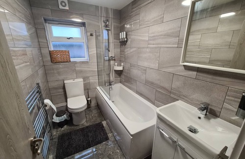 Leicester House | SAV 5 Bed Luxury House Leicestershire