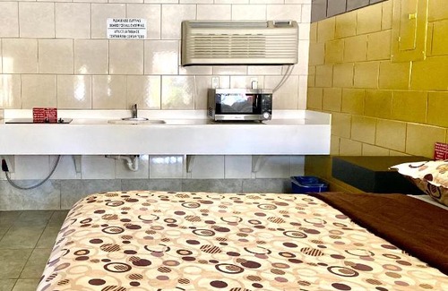 Garden City Hotel | Savannah Inn and Suites Savannah Port Area