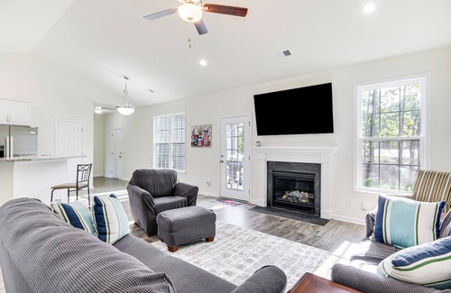 McCormick House | Savannah Lakes Village Home: Golf & Hike!