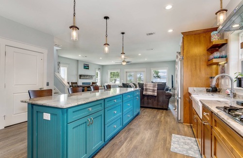 Gulf Breeze House | Save 10% on 3+ Nights, Book by Oct 31!