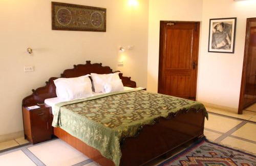 Jalandhar Bed & Breakfast | Savrupson Heritage Home