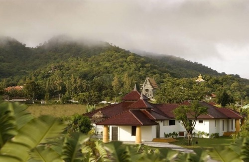 Nong Kae Villa | Sawan Villa: Your Private 4-BR Tropical Retreat in Hua Hin