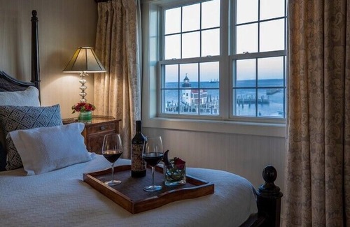 Old Saybrook Center Hotel | Saybrook Point Resort & Marina