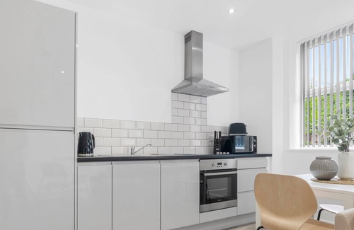 Balsall Common Apartment | SCA- Arden Apartment 1 Twin Bedroom Free Parking