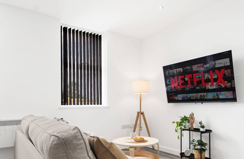 Balsall Common Apartment | SCA- Arden Apartment 3 Triple Bedroom Free Parking