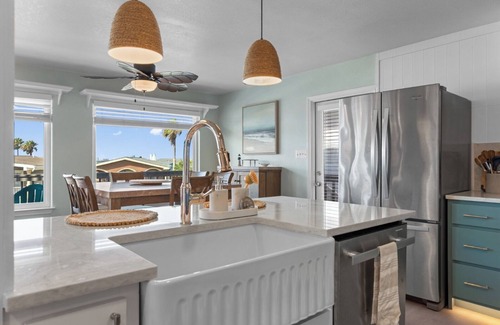 Port Isabel House | Scallop Luxury Villa 4 bed 4 bath