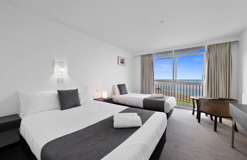 Scamander Hotel | Scamander Beach Resort