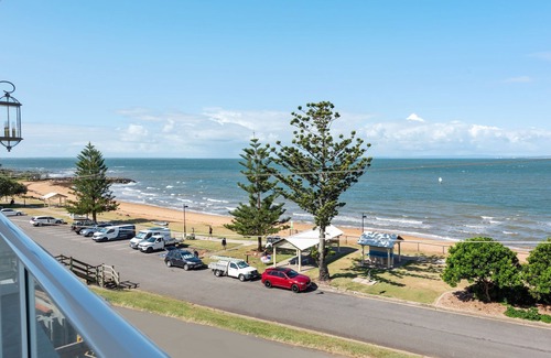 Scarborough House | "Scarborough Shores" - Scarborough Q 4020