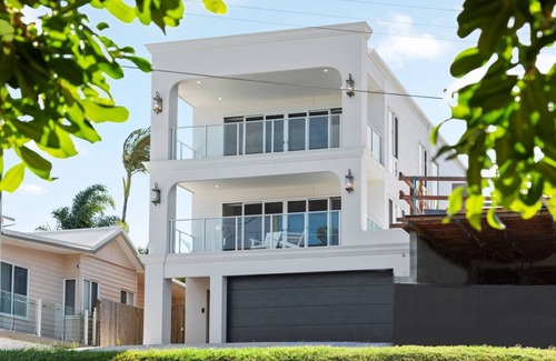 Scarborough House | Scarborough Shores - Waterfront