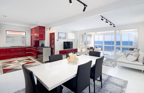Scarborough Apartment | Scarborough Waterfront Penthouse Unit