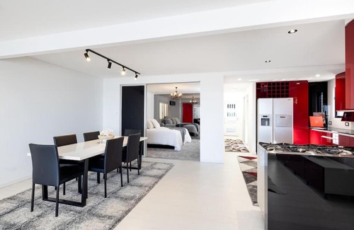 Scarborough Apartment | Scarborough Waterfront Penthouse Unit