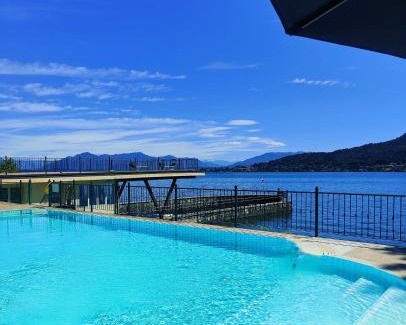 Meina Apartment | Scarlet Flower - Lago Maggiore