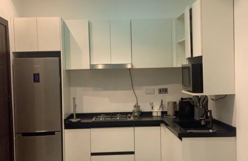 Monrovia House | Scarlett Apartments