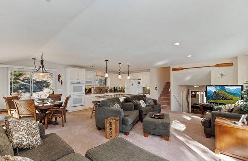 Fawnskin House | Scenic and Serene Lake House! 4 bedroom 2 bath home bordering the national fores