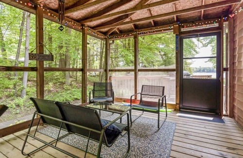 Kendall House | Scenic and Stunning Lakefront Home with Large Yard