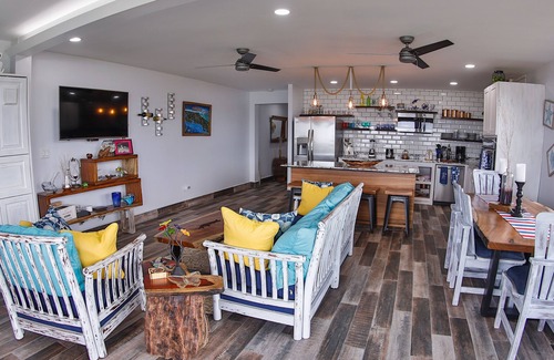 Potrero Condo | Scenic Beachfront Condo in Flamingo/Potrero Beach