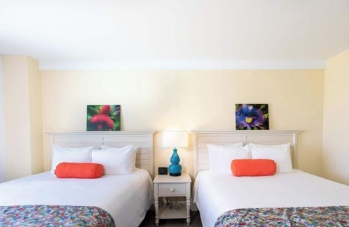 Christiansted Hotel | Scenic Harbor View | 4 Queen Rooms | Group-Friendly Stay Near Attractions