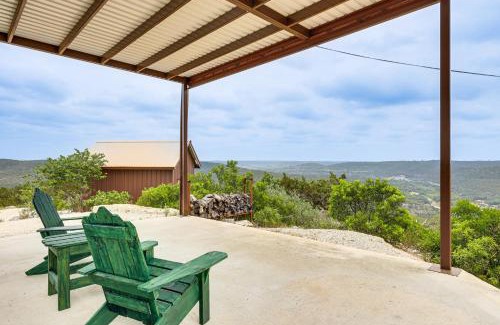 Leakey House | Scenic Leakey Vacation Rental with Private Patio!
