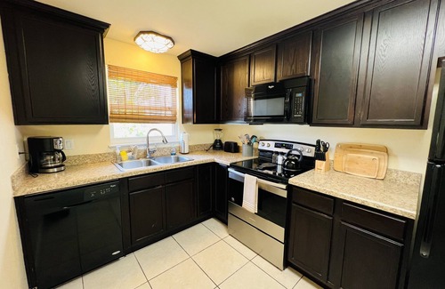 Nichols Condo | Scenic Retreat - Spacious condo - 2 bedrooms, 2 full baths, loft, sleeps 7.