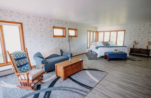 Jim Falls Other | Scenic Rural Farmhouse that can sleep up to 20