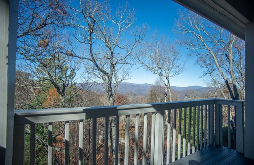 Mountain Air Villa | Scenic Solitude- Private Club Access