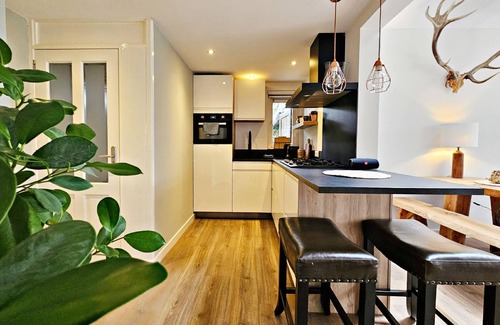 Municipality of Barneveld House | Scenic Stay Near Town & Lake