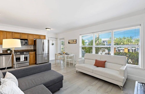 Colee Hammock Apartment | Scenic Waterfront Condo – Near Las Olas & Beach