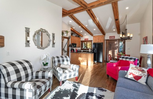Bigfork House | Scenic Waterfront Retreat on the Swan River!