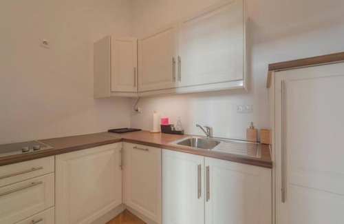 Vienna Apartment | Schönbrunn Palace Beautiful 1 bedroom apartment
