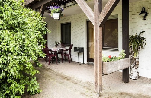 Nennslingen Apartment | Schöne, entspannte Tage mit Kaminofen und Balkon