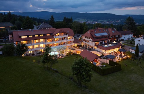 Hoechenschwand Apartment | Schöne Ferienwohnung in Unserem 4 Sterne Hotel