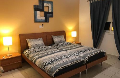 Peyia Town Apartment | Schönes 3 Zimmer Apartment, Meerblick, Pool, freies WLan