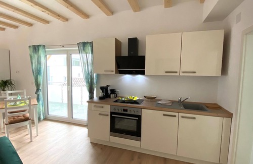Engelsbrand Resort | Schönes helles Studio-Appartement mit großem Balkon