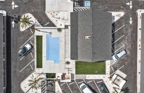 Chandler Apartment | SCH01 · Kaohikaipu Studio Suite. hōʻoluʻolu
