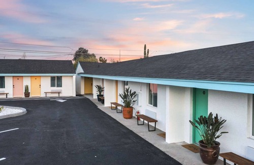Chandler Apartment | SCH01 · Kaohikaipu Studio Suite. hōʻoluʻolu