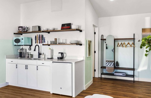 Chandler Apartment | SCH07 · Pulemoku Studio suite.komo nui