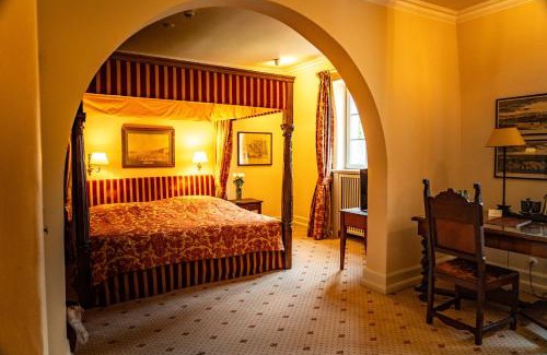 Lohmar Hotel | Schloss Auel Boutique Hotel & Design Golf Lodge