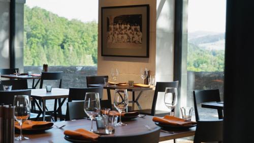 Burgdorf Hostel | Schloss Burgdorf Youth Hostel