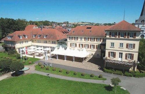 Neckarbischofsheim Hotel | Schloss Neckarbischofsheim
