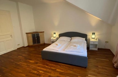 Geidorf Apartment | Schlossberg Blick Apartment -Top 7 self check-in
