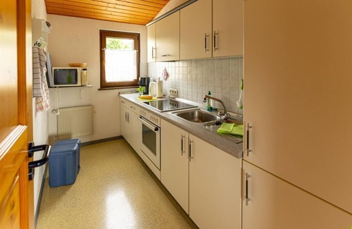 Gemuenden Apartment | Schlossblick holiday apartment - apartment/apartment, shower and bathtub, non-smoking
