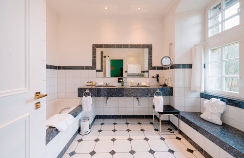 Kettwig Hotel | Schlosshotel Hugenpoet