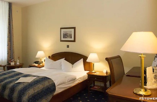 Schkopau Hotel | Schlosshotel Schkopau