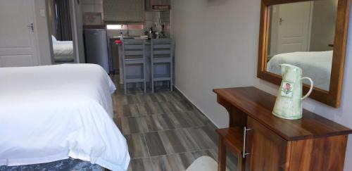Fichardt Park Apartment | Schnehage Self Catering